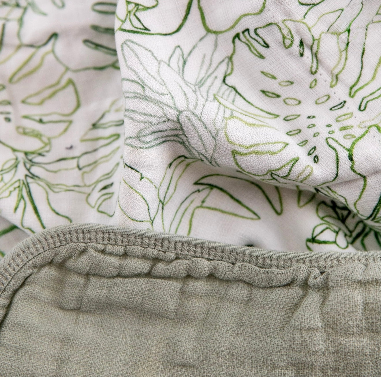 Reversible Muslin Baby Blanket – Tropical Leaf Print