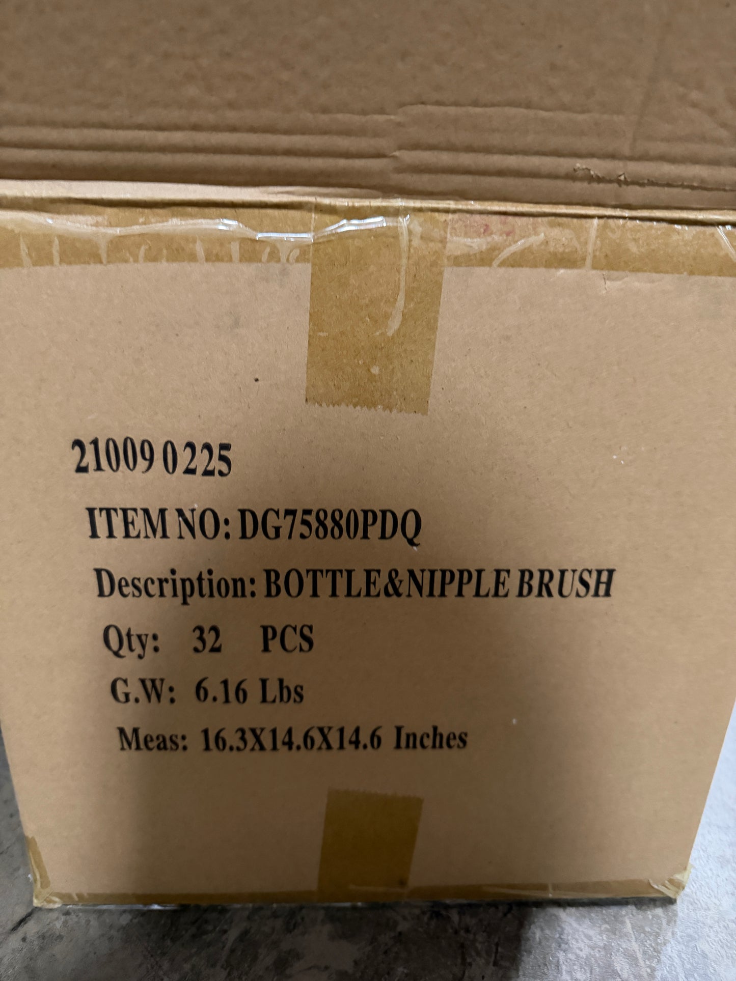CASE OF 32 Bottle Brushes