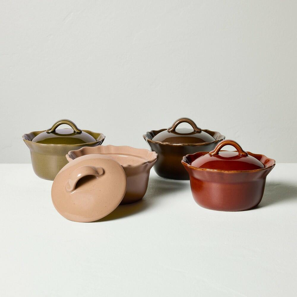 Set of 4 Round Ramekins with Ruffled Edge