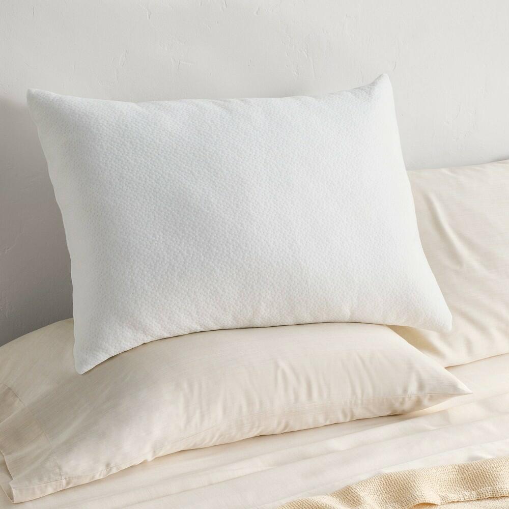 Standard/Queen Memory Foam Pillow (Damaged Box)