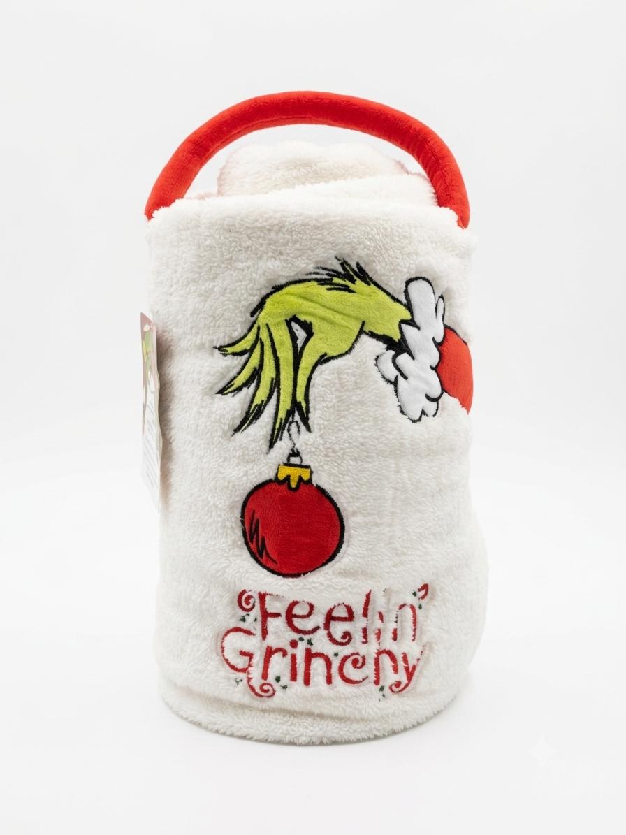 The Grinch Feelin' Grinchy Snowthrow