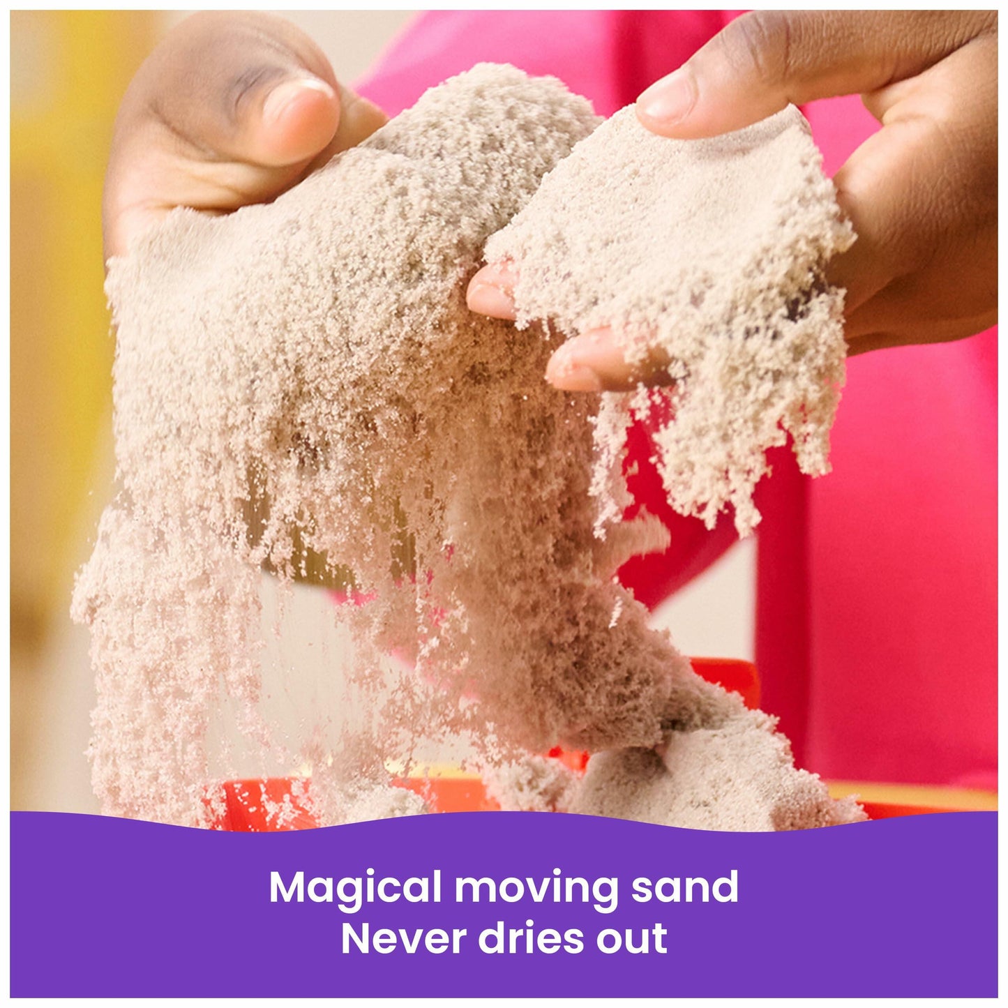 Kinetic Sand, Sandy Farm Set with 12oz Play Sand, 6 Tools & Molds