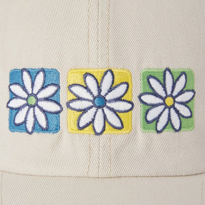 Life Is Good Three Boxed Daisies Chill Cap in Birch White One Size Fits Most
