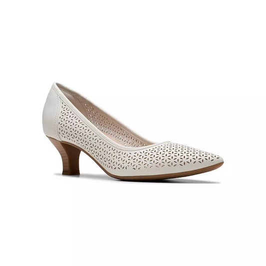 Women's 6.5 M Clarks Kepley Sky Leather Pumps White