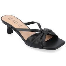 Women's 9 M Journee Collection Starling Dressy Pumps Black