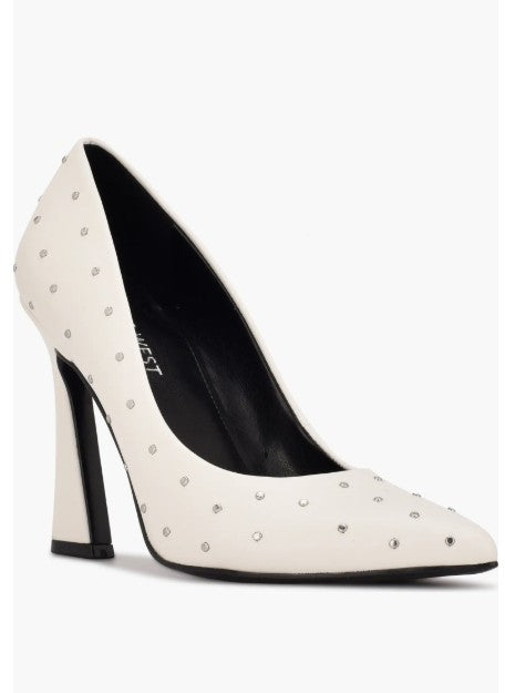 Women's 9.5 M Nine West Trial Studded Dress Pumps - White *Not In Original Box*