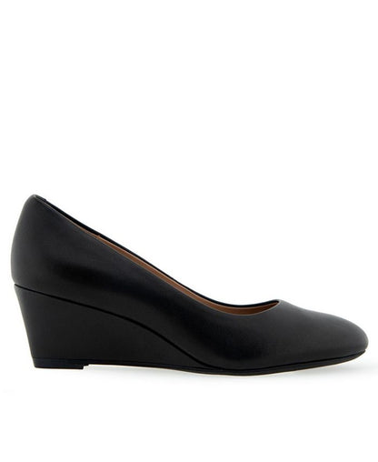 Women's 6 M Aerosoles Iris Slip on Wedge - Black