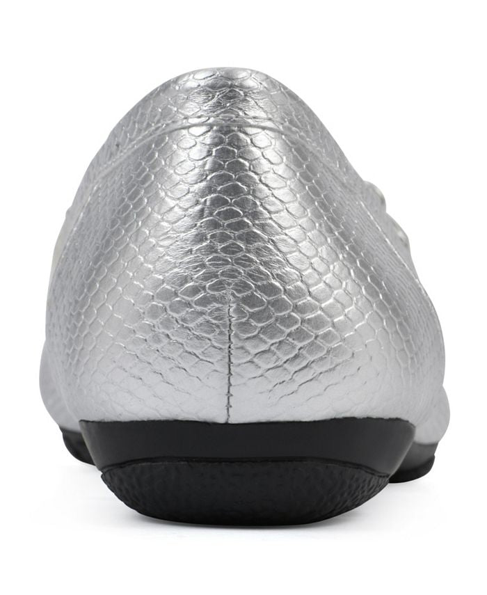 Women's 7.5 - Cliffs by White Mountain Genius Moc Loafers - Silver *Damaged Box*