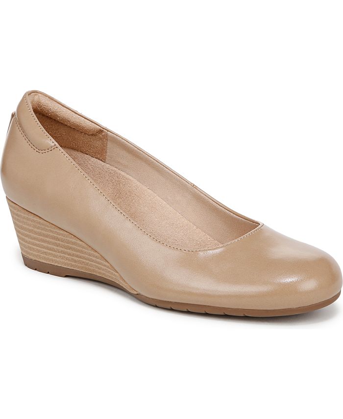 Women's 9.5 - Dr. Scholl's Be Flex Round Toe Wedge Pumps - Tan/Beige