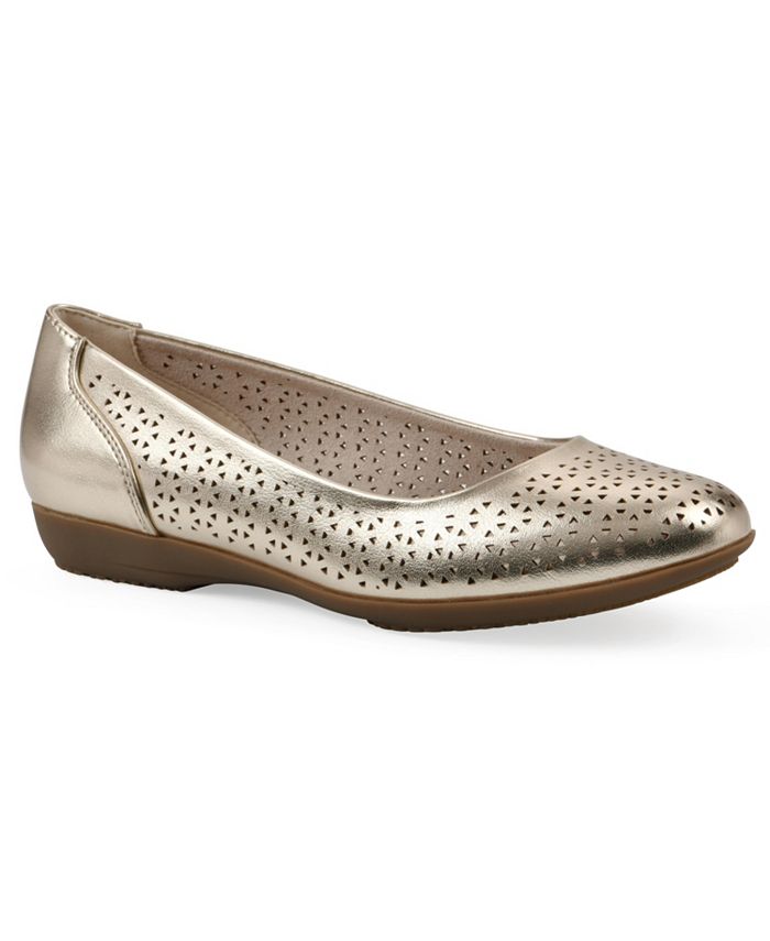 9 Women's Cliffs by White Mountain Cindy Ballet Comfort Flat - Gold - 9.5M