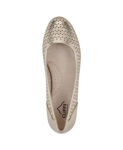 9 Women's Cliffs by White Mountain Cindy Ballet Comfort Flat - Gold - 9.5M