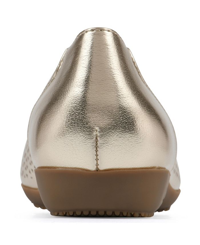 9 Women's Cliffs by White Mountain Cindy Ballet Comfort Flat - Gold - 9.5M