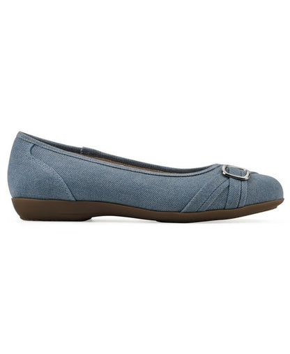 Women's 7 M Cliffs by White Mountain Calming Round Toe Ballet Flats - Blue