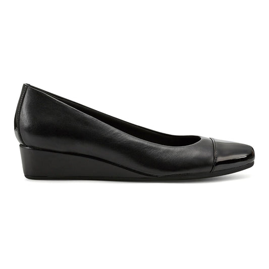 Women's 7.5 M Easy Spirit Gracey  Low Wedge Dress Pumps