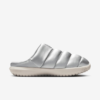 7 Women's Nike Burrow SE Slippers in Grey/Metallic/Metallic SIlver