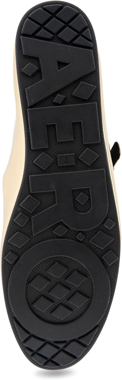 Women's 5.5 Aerosoles Perry Mary Jane Flat Gold