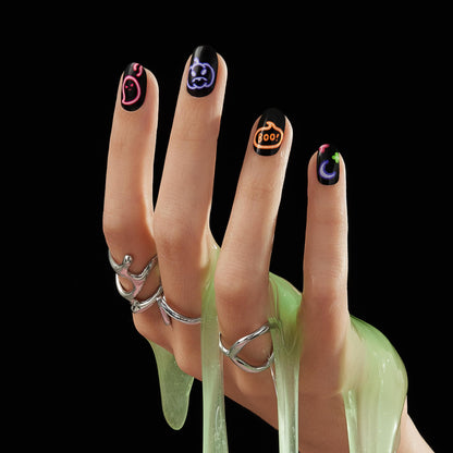 Dashing Diva Gloss Nail Strips - Deja Boo | UV Free, Chip Resistant, Long Lasting Gel Stickers | Contains 32 Wraps, 1 Prep Pad, 1 File