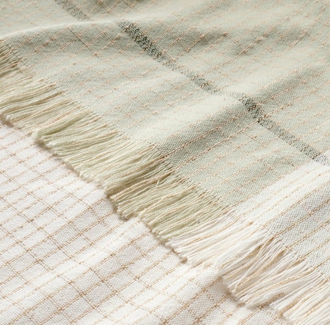 Woven Tan/Green Throw Blanket with Colorblock Pattern