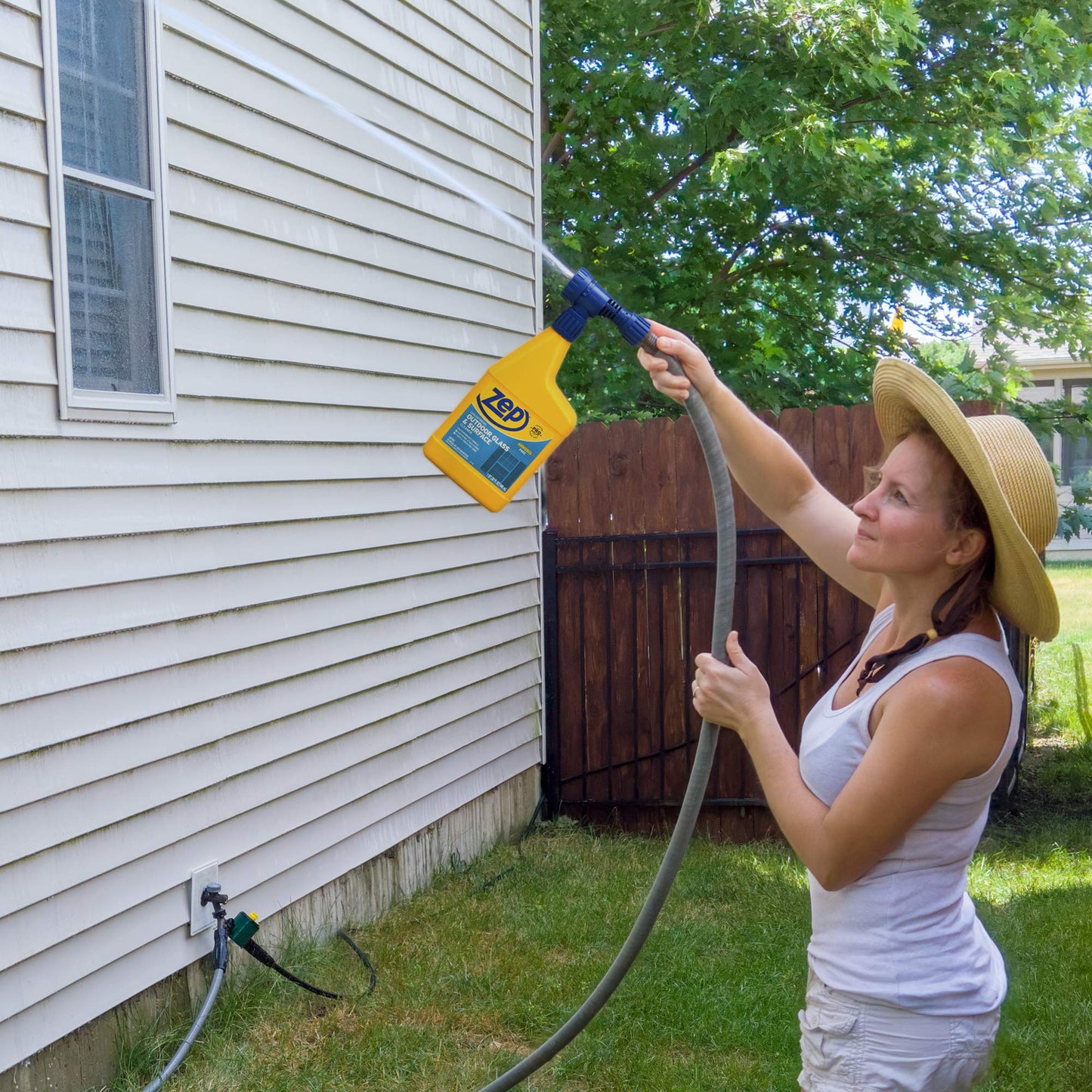 Hose-End Glass & Surface Concentrate Cleaner 1 Qt