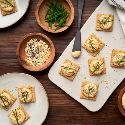 Triscuit Roasted Garlic Whole Grain (BB Jul 14 2026)
