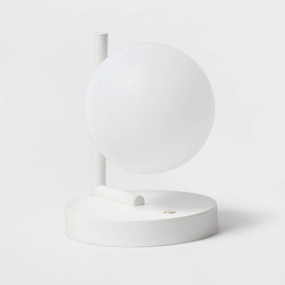 Round Bulb Kids' Nightlight with Switch White (Includes LED Light Bulb) - Pillowfort