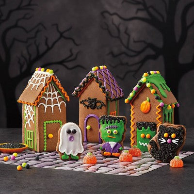 Halloween Town Scare Haunted Village Cookie House Kit - 26.3oz - Favorite Day