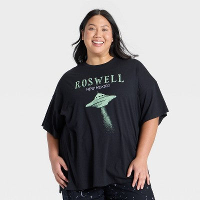 Women's 2X Halloween Roswell New Mexico Oversized Sleep T-Shirt - Hyde and EEK! Boutique Black