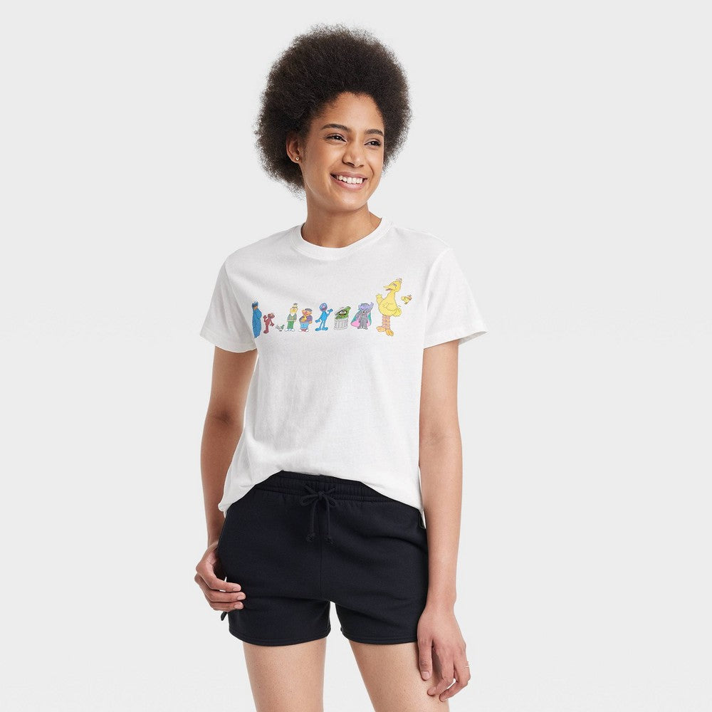 Women's Sesame Street Characters Short Sleeve Graphic T-Shirt - White *Size Women's XL*