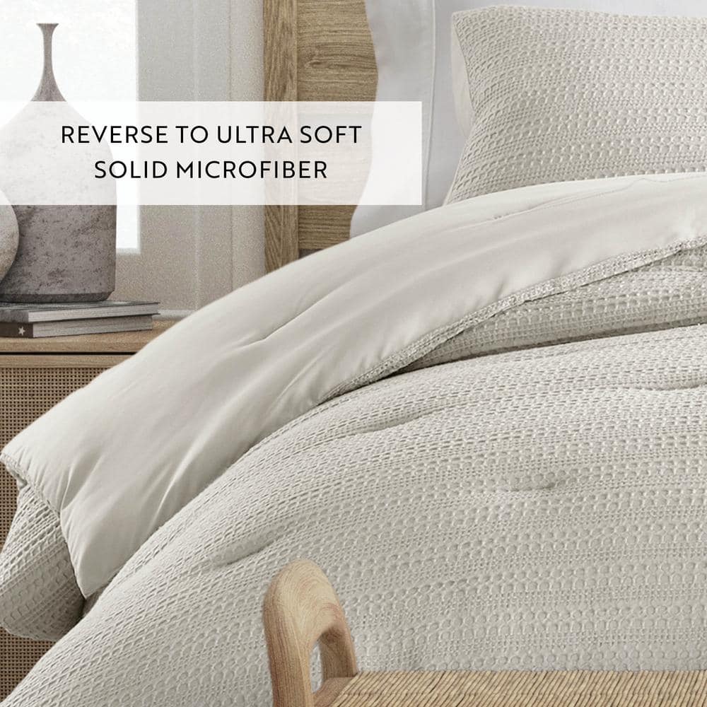 Waffle Textured 3-Piece All Season Polyester Down-Alternative Microfiber King Comforter Set in Dune *Damaged Package See Desc*