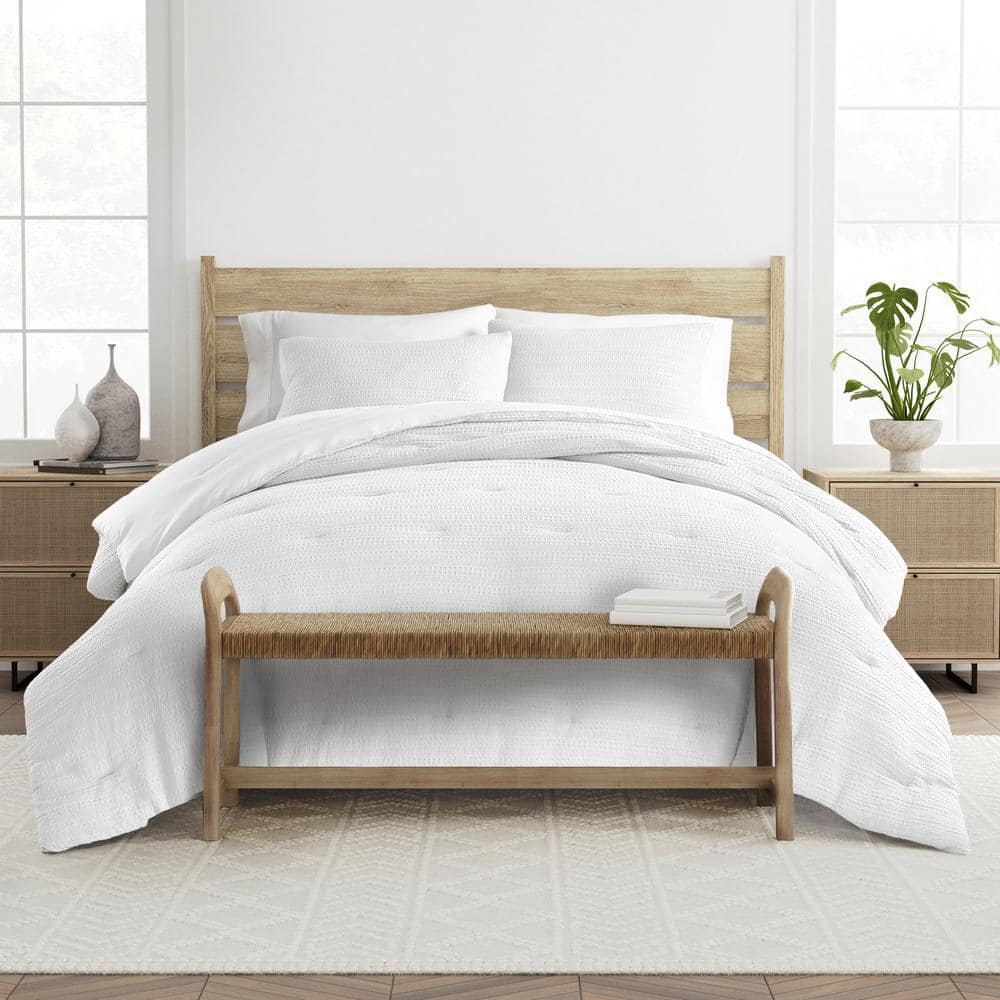 Waffle Textured 3 Piece All Season Down-Alternative Full/Queen Comforter Set in White *Damaged Package See Desc*