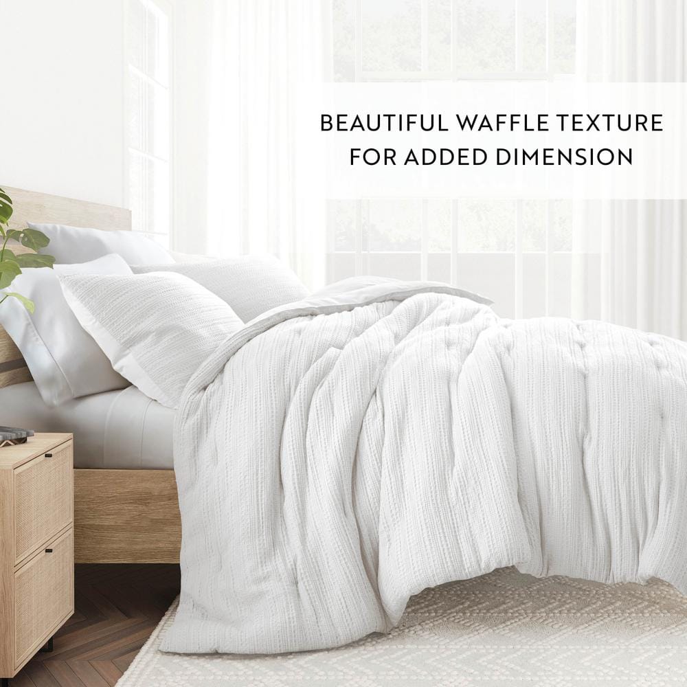 Waffle Textured 3 Piece All Season Down-Alternative Full/Queen Comforter Set in White *Damaged Package See Desc*