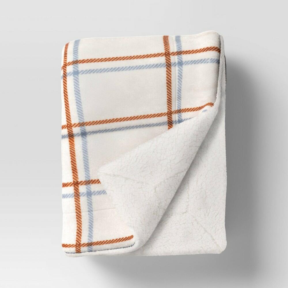 Grid Printed Plush Throw Blanket