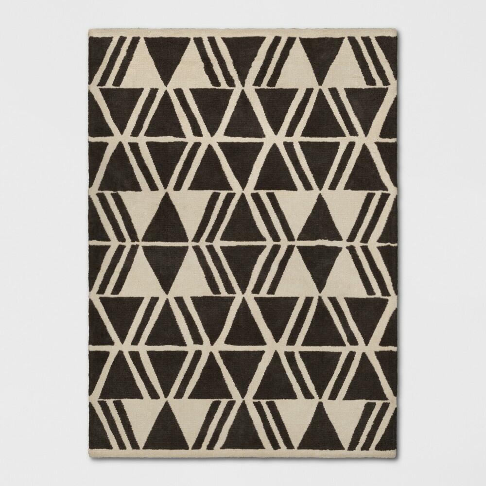 5'x7' Microplush Geo Knitted Area Rug - Threshold™