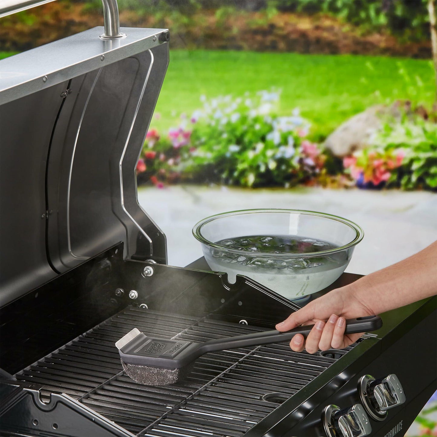 Mr. Bar-B-Q Steam Clean BBQ Brush Powered by Scrub Daddy
